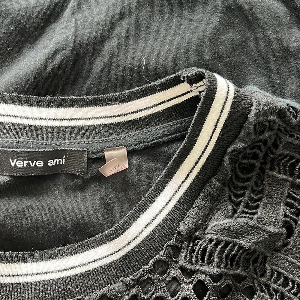 Verve ami middle size  crochet front black top. Knit 92% cotton 8% Spandex